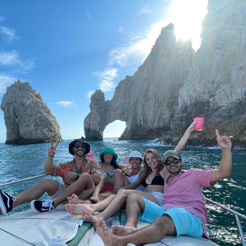 Picacho Adventures - Yacht in Los Cabos